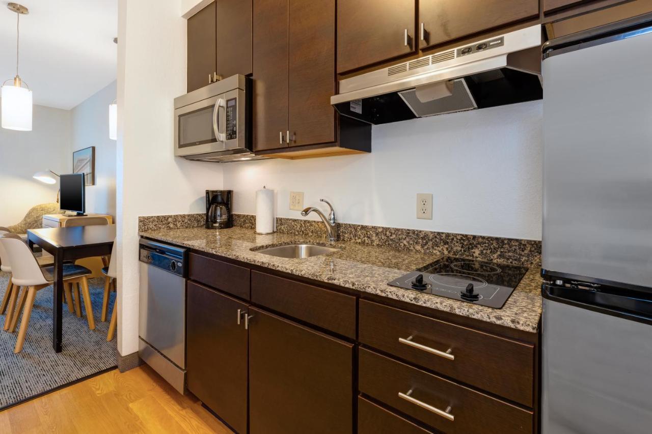 Towneplace Suites By Marriott Nashville Airport Esterno foto