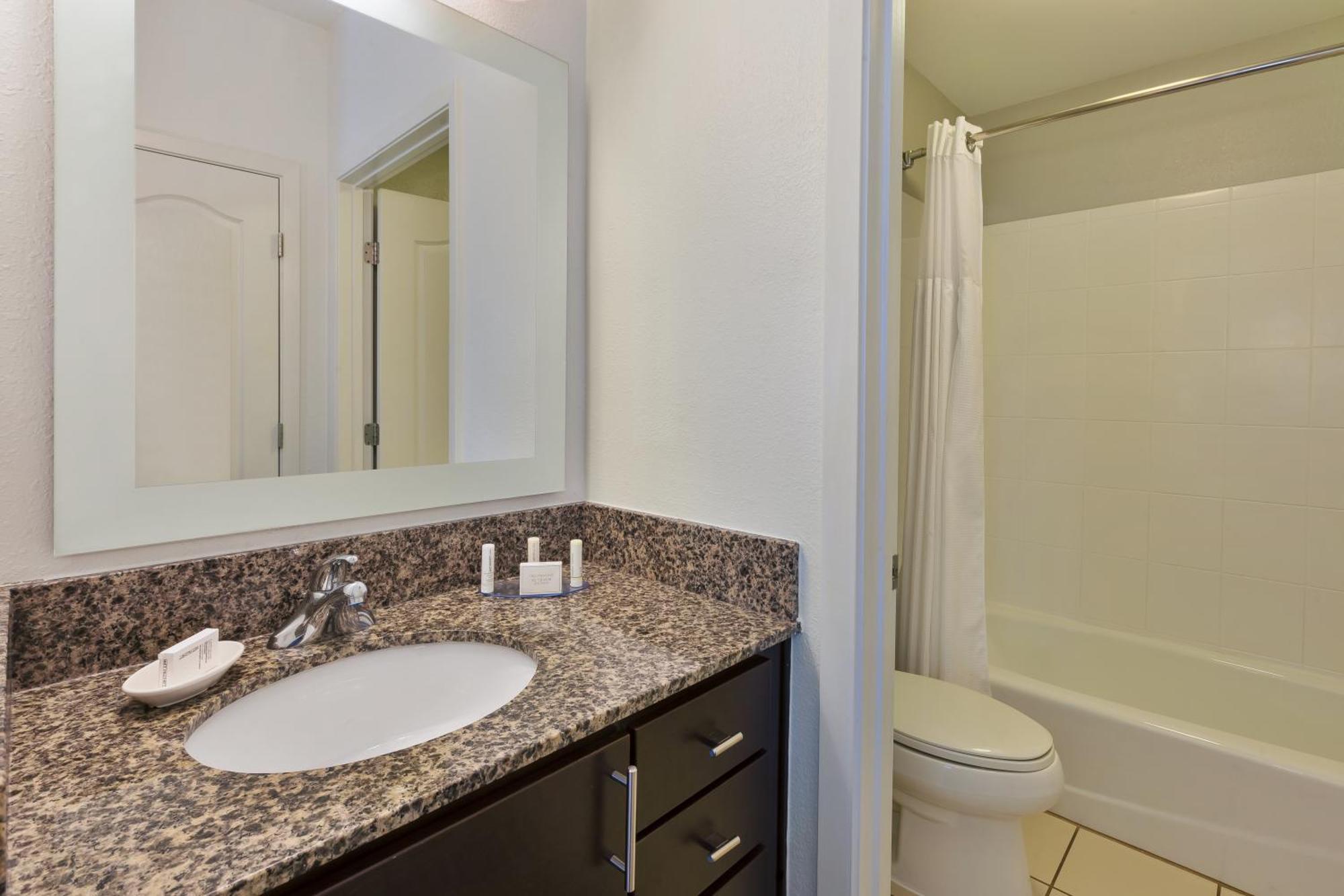 Towneplace Suites By Marriott Nashville Airport Esterno foto