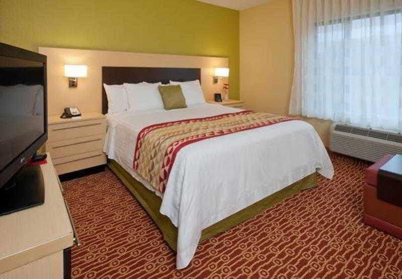 Towneplace Suites By Marriott Nashville Airport Esterno foto